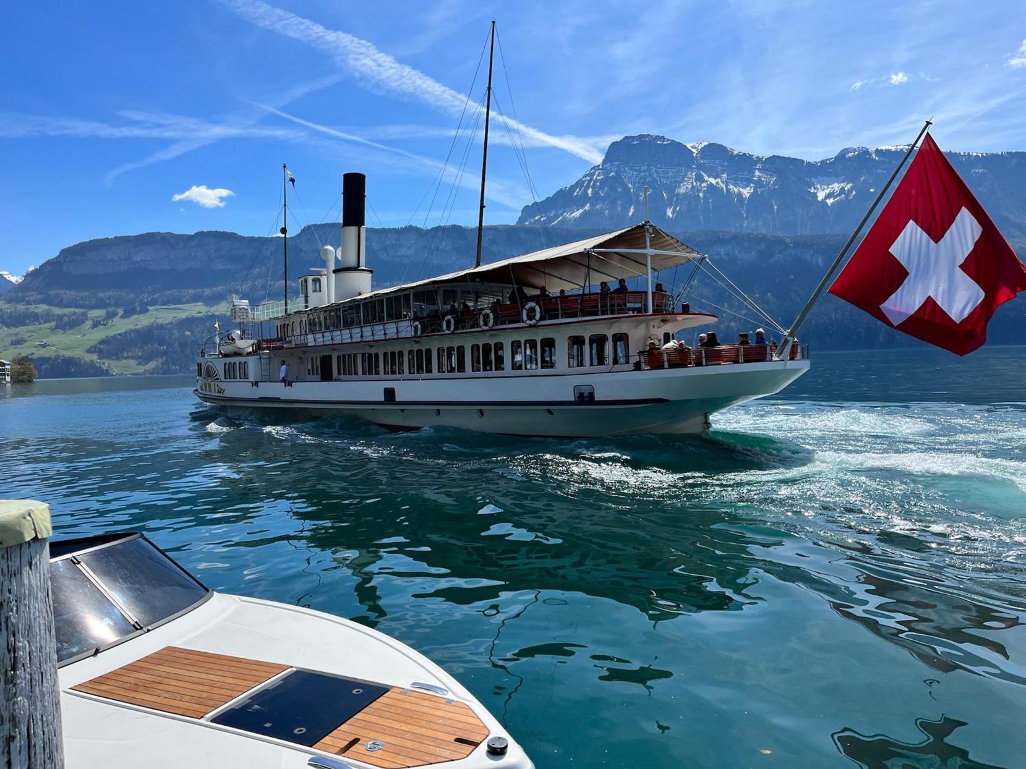 Seehotel Riviera At Lake Lucerne Gersau Exteriér fotografie